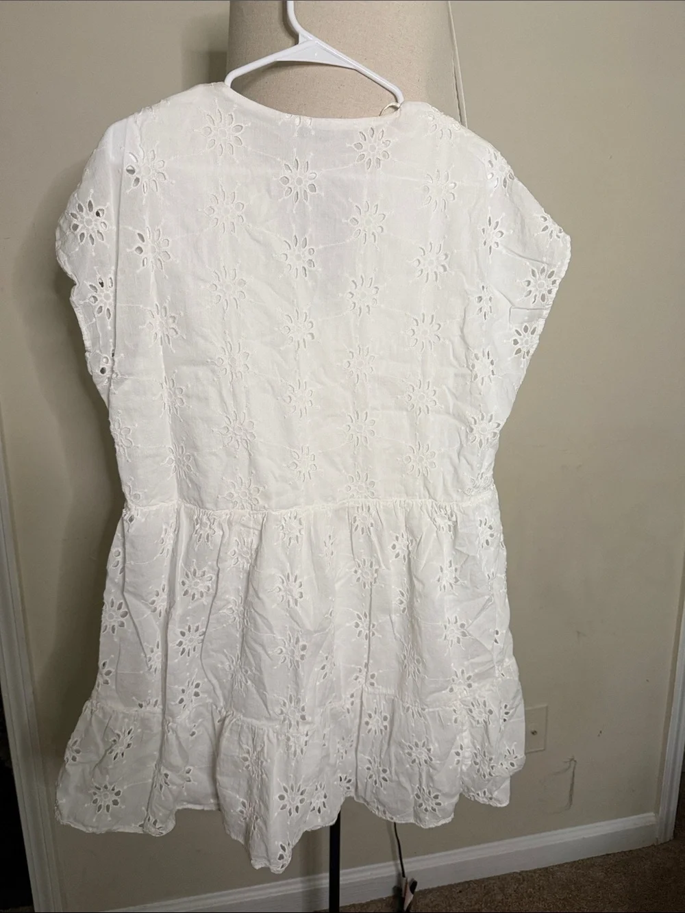 Zara White Eyelet V-Neck Tiered Tunic